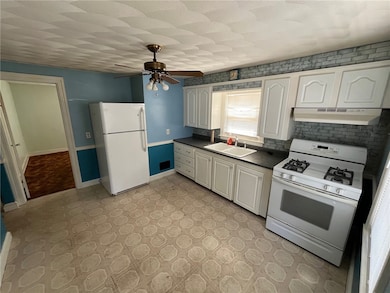 28 Hazard St, Pawtucket, RI 02860 - photo 7