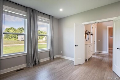 5344 Birch Dr, Davisburg, MI 48350 - photo 7