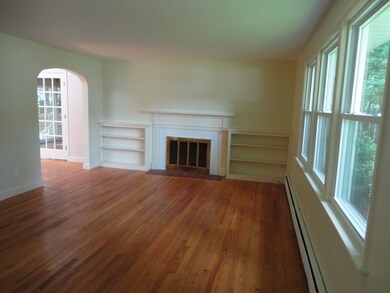 44 Chevy Chase Rd, Worcester, MA 01606 - photo 3