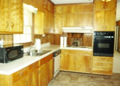 1071 Ousley Place, Macon, GA 31210 - photo 7