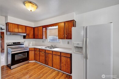 7235 S Monroe St, Tacoma, WA 98409 - photo 5