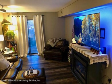 LivingRoom1