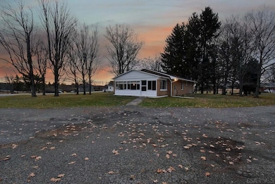 1325 Forest Hills Dr, Salix, PA 15952 - photo 5