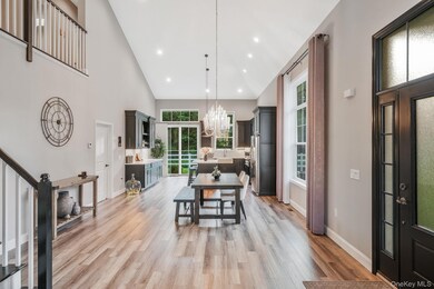 208 Belmont Cir, Yaphank, NY 11980 - photo 6