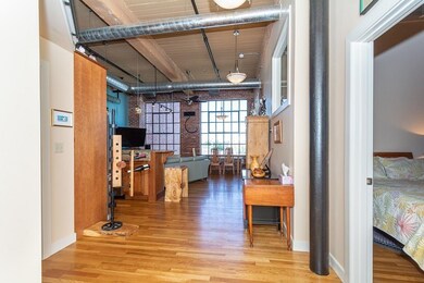 491 Dutton St unit 407, Lowell, MA 01854 - photo 3