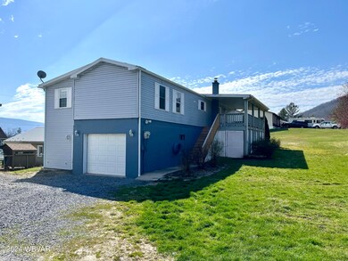 17 Spruce St, Lock Haven, PA 17745 - photo 2