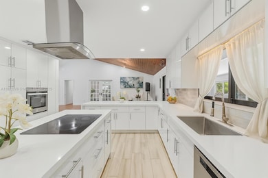 14401 SW 23rd St, Davie, FL 33325 - photo 5