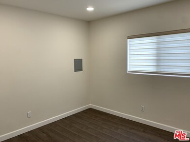 4832 W 17th St unit 6, Los Angeles, CA 90019 - photo 3