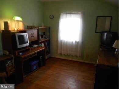 114 Ulmer Ave, Oreland, PA 19075 - photo 7