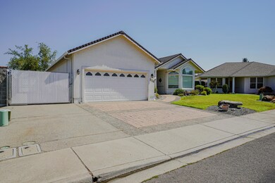 1119 Paisley Ct, Central Point, OR 97502 - photo 3