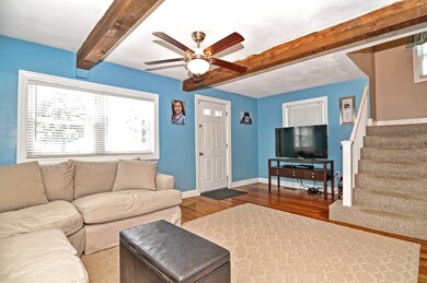 72 School St, Saugus, MA 01906 - photo 4
