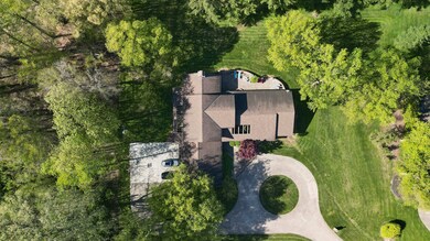 8494 W Mulligan Ln, Columbus, IN 47201 - photo 4