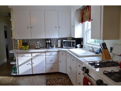 33 Constance St, Bedford, NH 03110 - photo 5