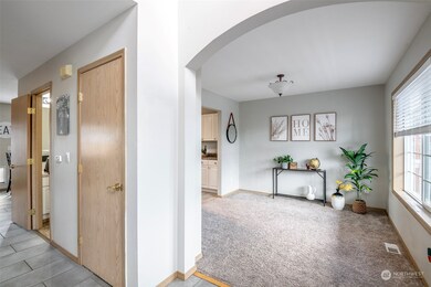 8408 201st St E, Spanaway, WA 98387 - photo 5