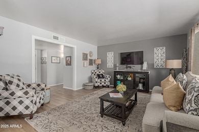 07 - Living Room