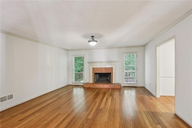 591 Oakledge Dr NW, Marietta, GA 30060 - photo 4