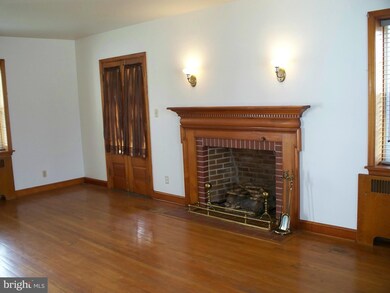 338 E Baltimore St, Taneytown, MD 21787 - photo 7