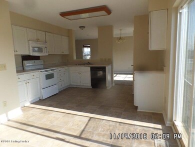 549 Helm Ln, Mount Washington, KY 40047 - photo 5