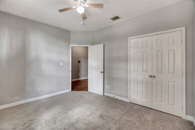 10610 Logger Pine Trail, Houston, TX 77088 - photo 6