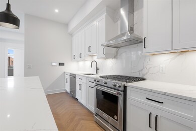 151 Webster Ave unit 302, Jersey City, NJ 07307 - photo 5