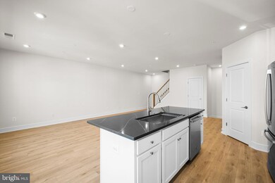 43328 Farringdon Square, Ashburn, VA 20148 - photo 4