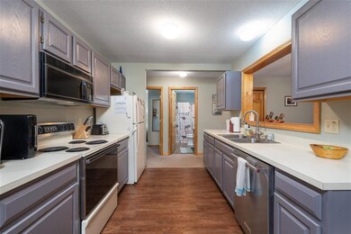 84 Northbrook Cir unit 63, Conway, NH 03860 - photo 4