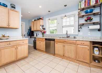 33 Cambria Rd unit 1, Waltham, MA 02453 - photo 4