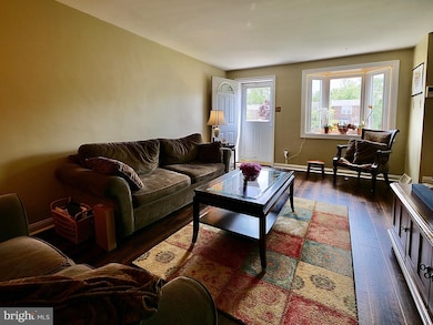 826 Crescent Dr, Glenolden, PA 19036 - photo 6