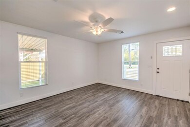 7201 Helmers St, Houston, TX 77022 - photo 3