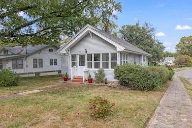 501 Olinda Ave, Des Moines, IA 50315 - photo 2