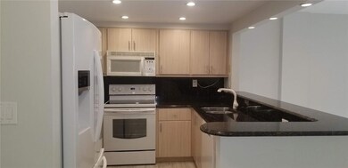 Bay Yacht Club Condominiums unit 514, Pompano Beach, FL 33062 - photo 2