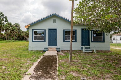 2511_Lipscomb_St_Melbourne_FL_32901_USA-