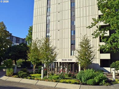Lincoln Tower unit 1001, Portland, OR 97201 - photo 2