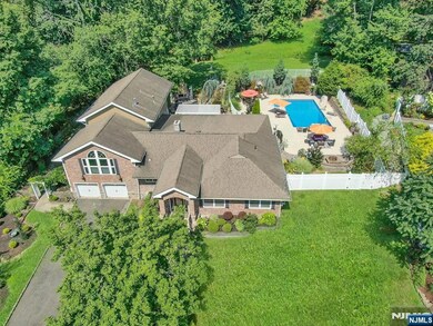 15 Oak Trail Rd, Hillsdale, NJ 07642 - photo 2