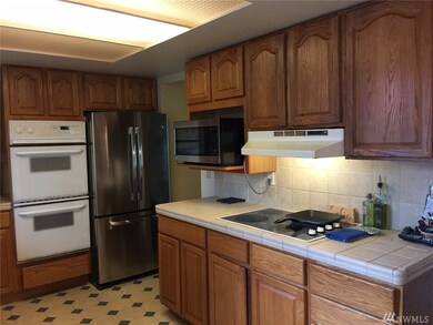 20213 11th Dr SE, Bothell, WA 98012 - photo 4