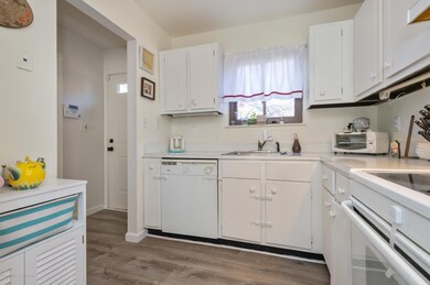 9 Robin Rd, Howell, NJ 07731 - photo 6