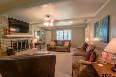 1224 Kingsbury Dr, Tyler, TX 75701 - photo 4