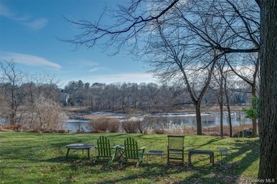 729 Stuart Ave, Mamaroneck, NY 10543 - photo 6