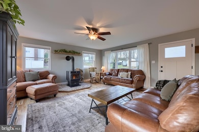 770 Mohns Hill Rd, Reading, PA 19608 - photo 7