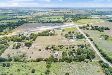 1302 E Young Ave, Temple, TX 76501 - photo 3