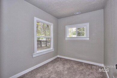 223 S Diamond St, Nampa, ID 83686 - photo 6
