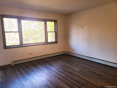 1022 Violet Ave unit A, Hyde Park, NY 12538 - photo 3