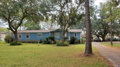 6002 Cottonwood St, Pearland, TX 77584 - photo 2