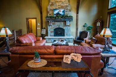15EagleView-6369