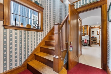 6 Warwick St, Quincy, MA 02170 - photo 2