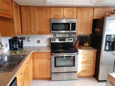 Kitchen Stove Microwave Refrigerato