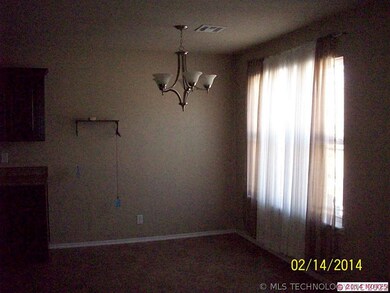 1499 W Burnham Ave, Sapulpa, OK 74066 - photo 3