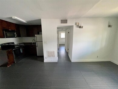 37 SW 14th St unit 13, Dania, FL 33004 - photo 6