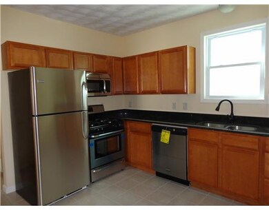 139 East St, Pawtucket, RI 02860 - photo 4