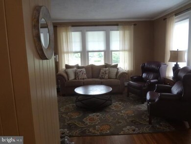 533 E King St, Littlestown, PA 17340 - photo 4